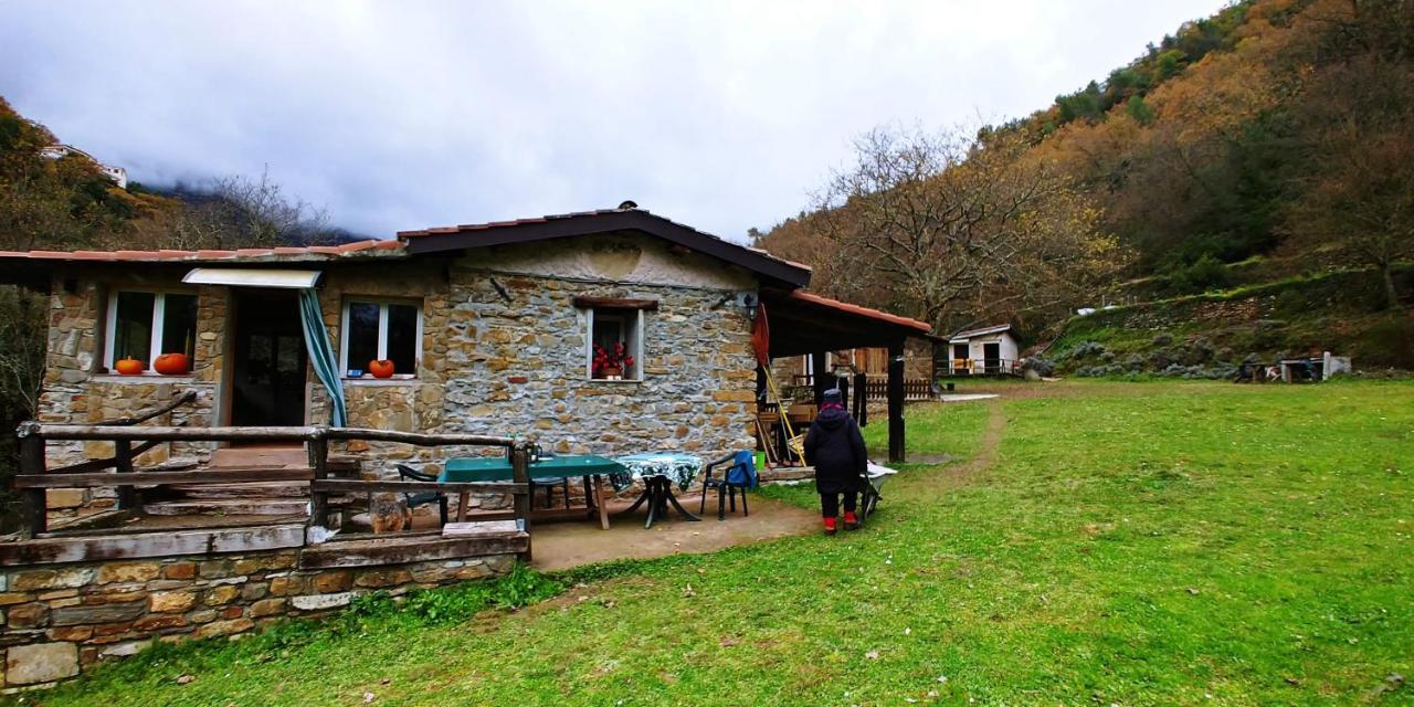 Agricamping Ponteraggio N.1 Hotel Dolceacqua Buitenkant foto